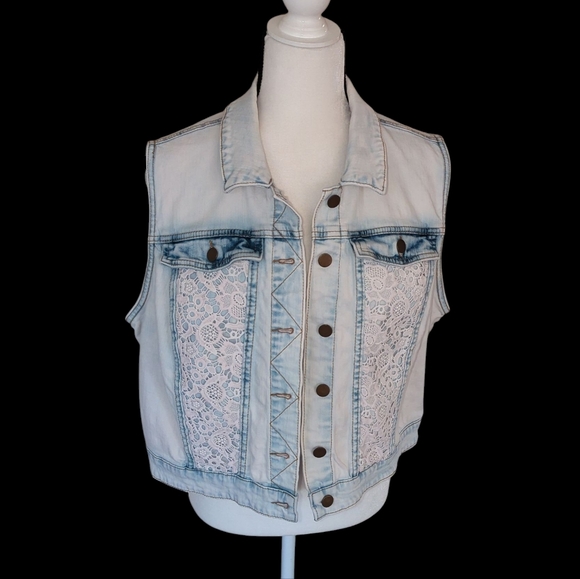 Vintage Tinseltown Distressed Denim Lace Accent Vest XL Blue White - Picture 2 of 16